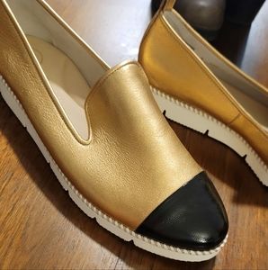 Paul Green Size 11 Black and Gold Loafer